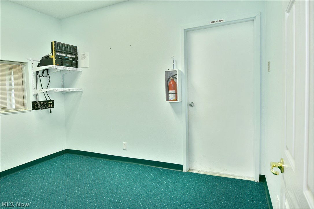 6000 Webber Cole Road Property Photo 29