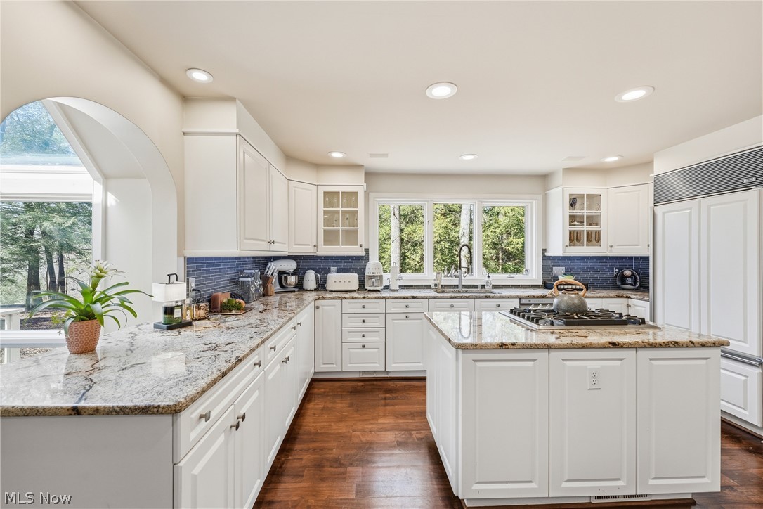 5700 Clingan Road Property Photo 4