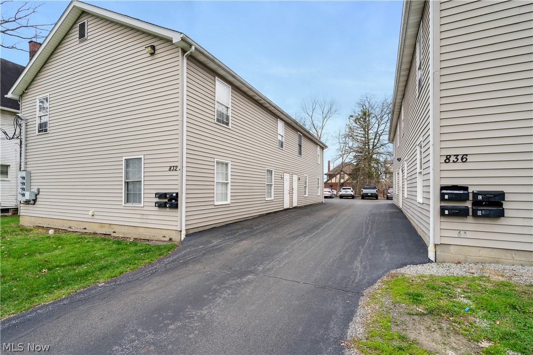 836 Michigan Avenue Property Photo 1