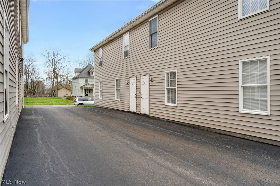 832 Michigan Avenue Property Photo 5