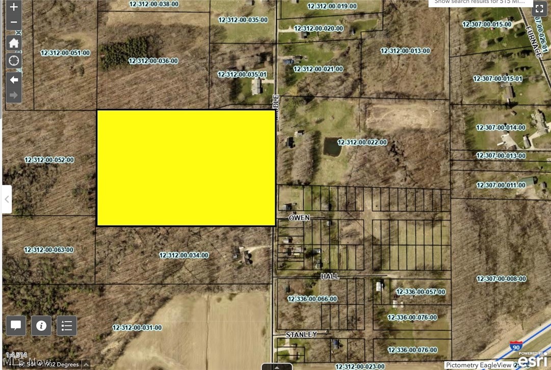515 Middle Road Property Photo 3