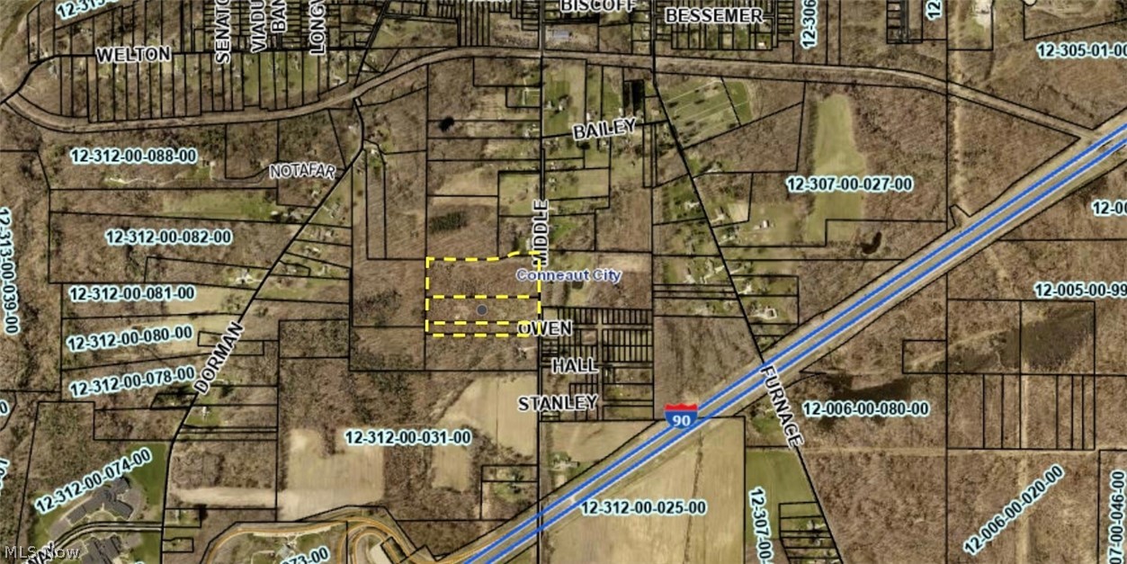 515 Middle Road Property Photo 5