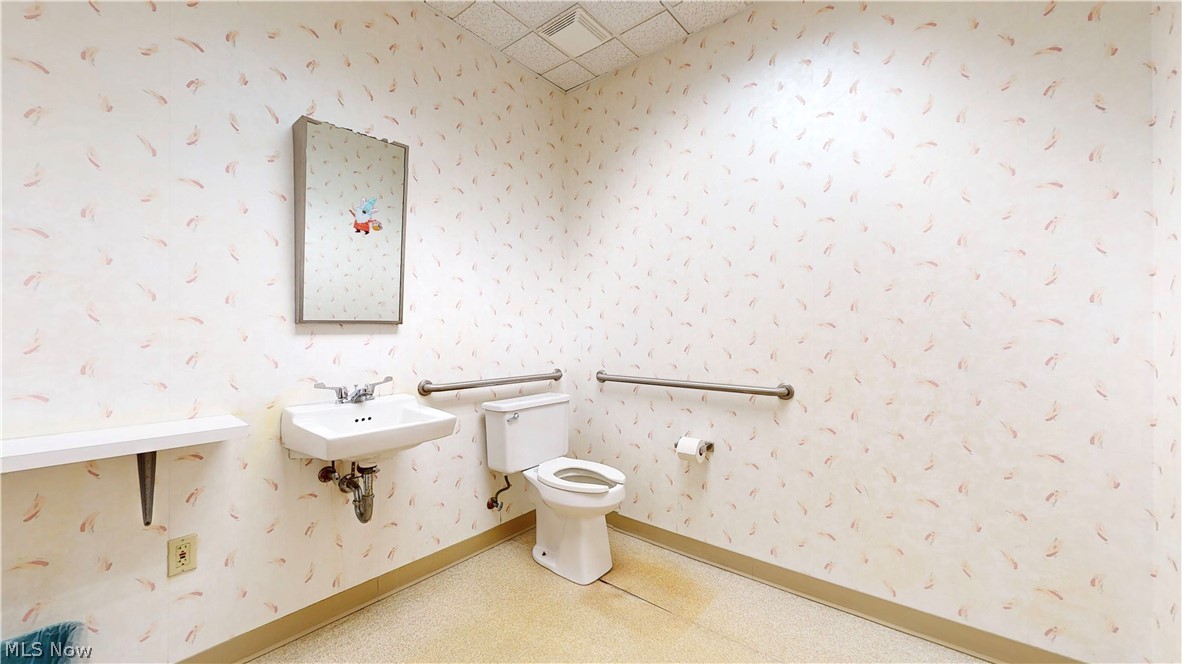 2230 Sunset Boulevard Property Photo 39