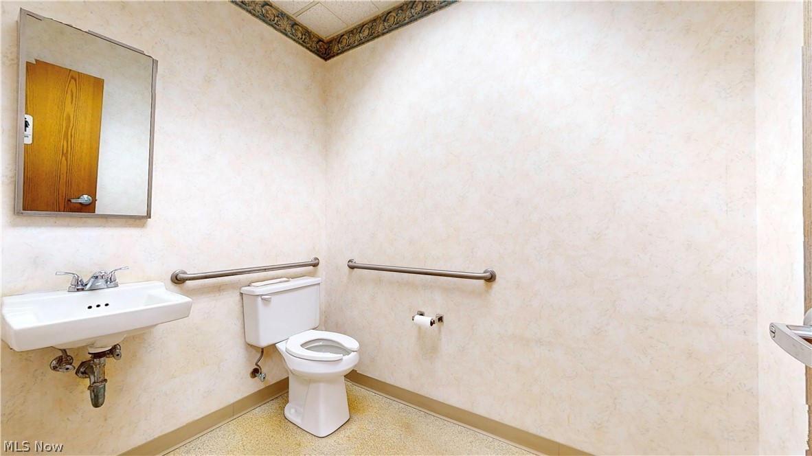 2230 Sunset Boulevard Property Photo 44