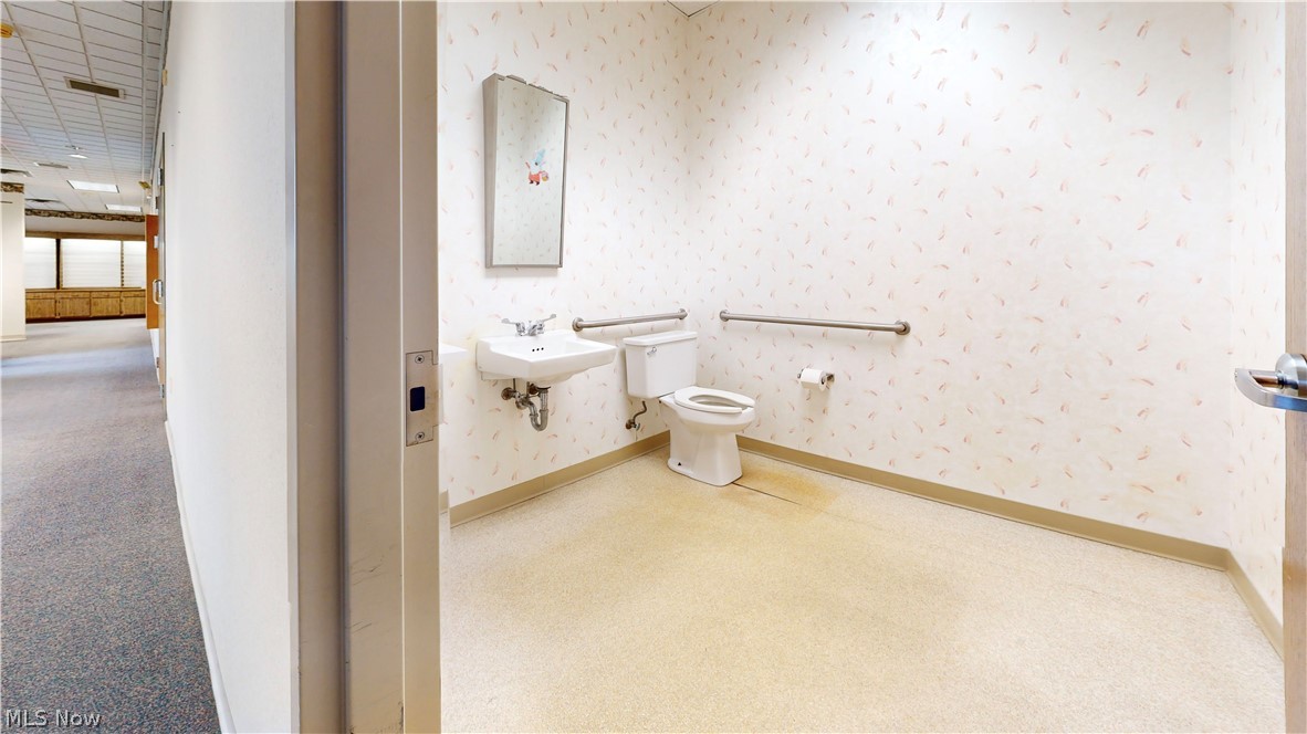 2230 Sunset Boulevard Property Photo 45