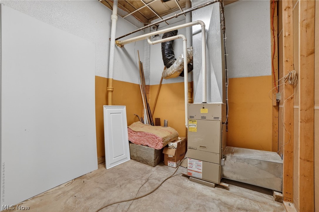 161 E Main Street Property Photo 16