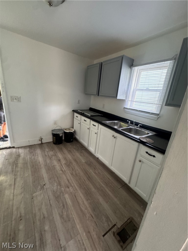 10604 Nelson Avenue Property Photo 10