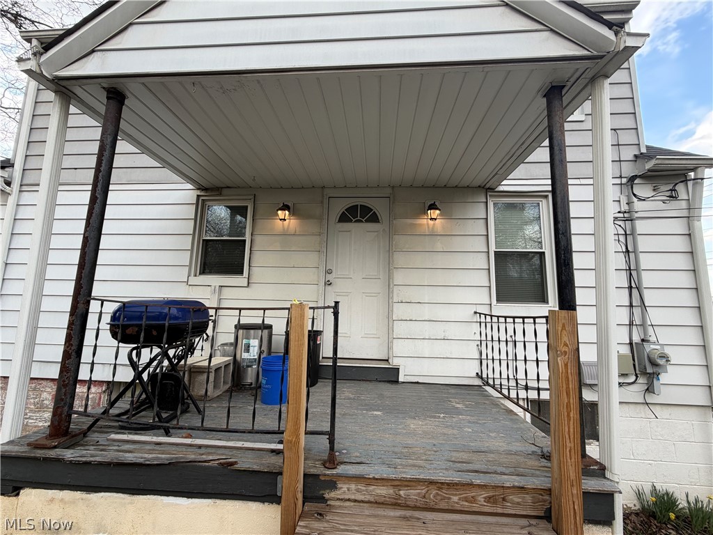 7222 Wright Avenue Property Photo 1