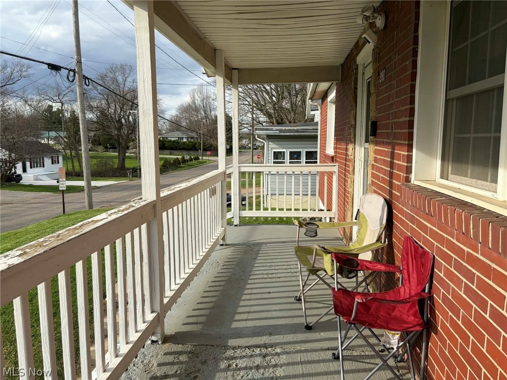 990 N Trimble Road Property Photo 2