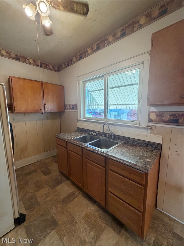 376 E State Street Property Photo 6