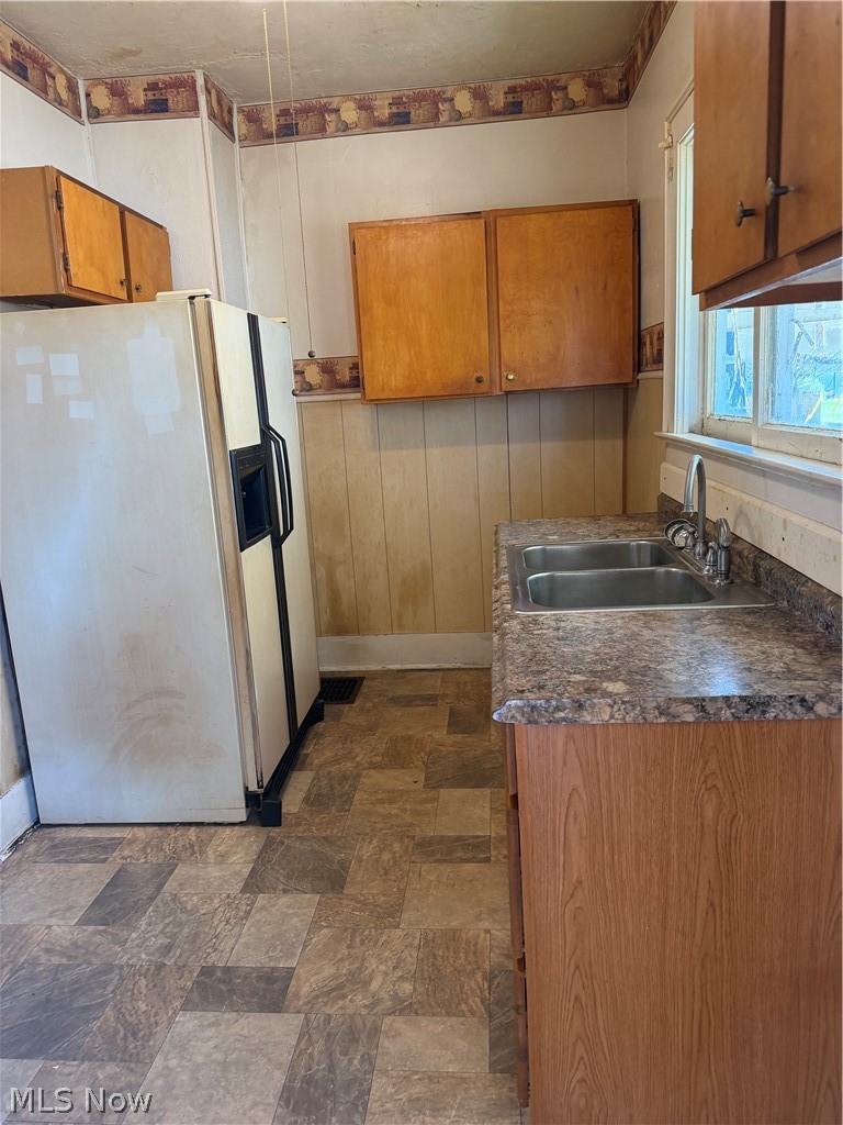 376 E State Street Property Photo 7