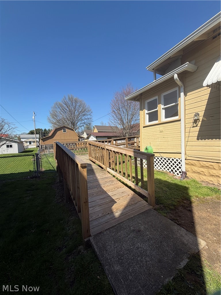 376 E State Street Property Photo 22