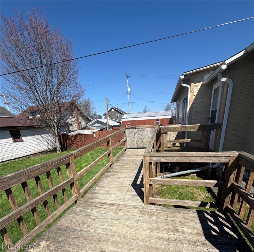 376 E State Street Property Photo 23