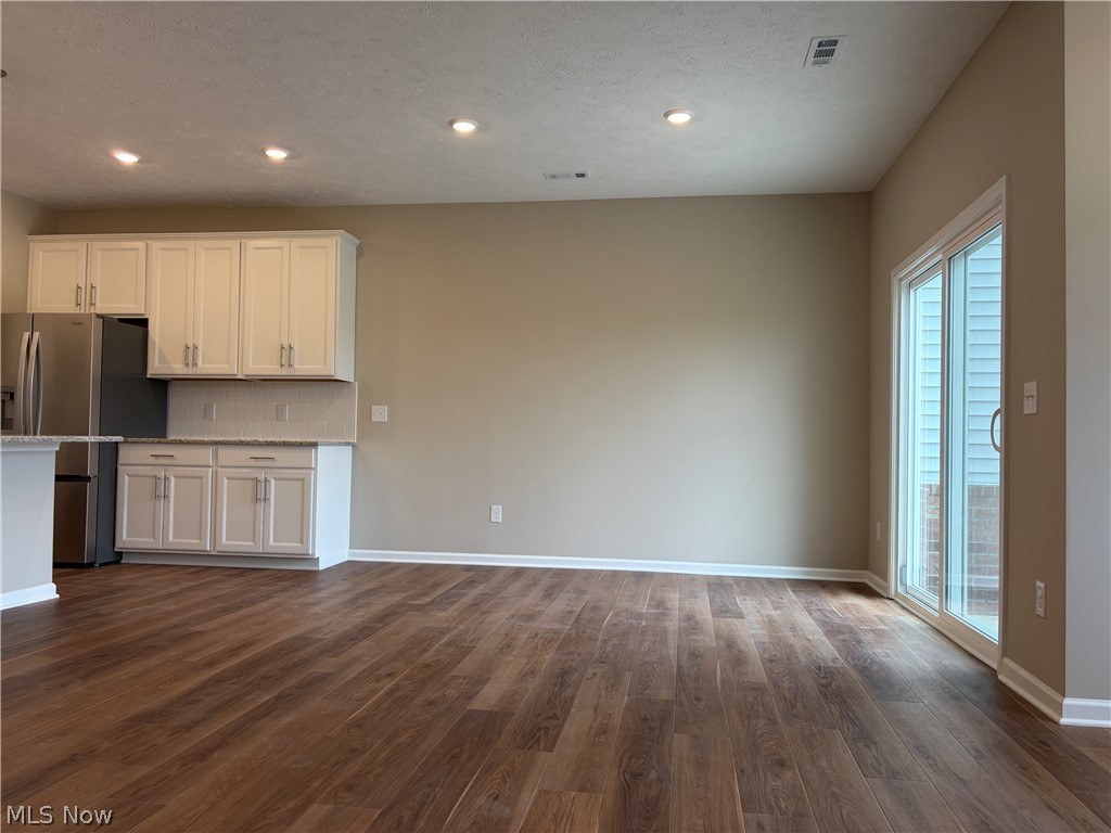 945-4 Memory Lane Property Photo 14