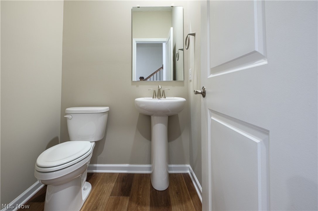 945-4 Memory Lane Property Photo 16