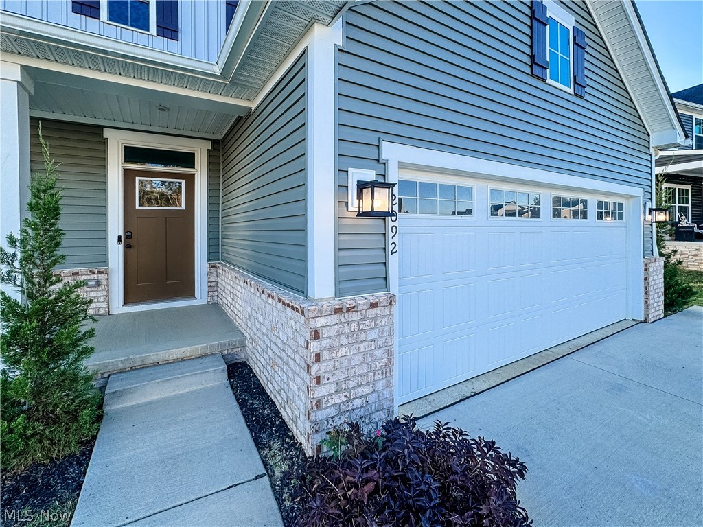 2092 Sugar Maple Drive Property Photo 2