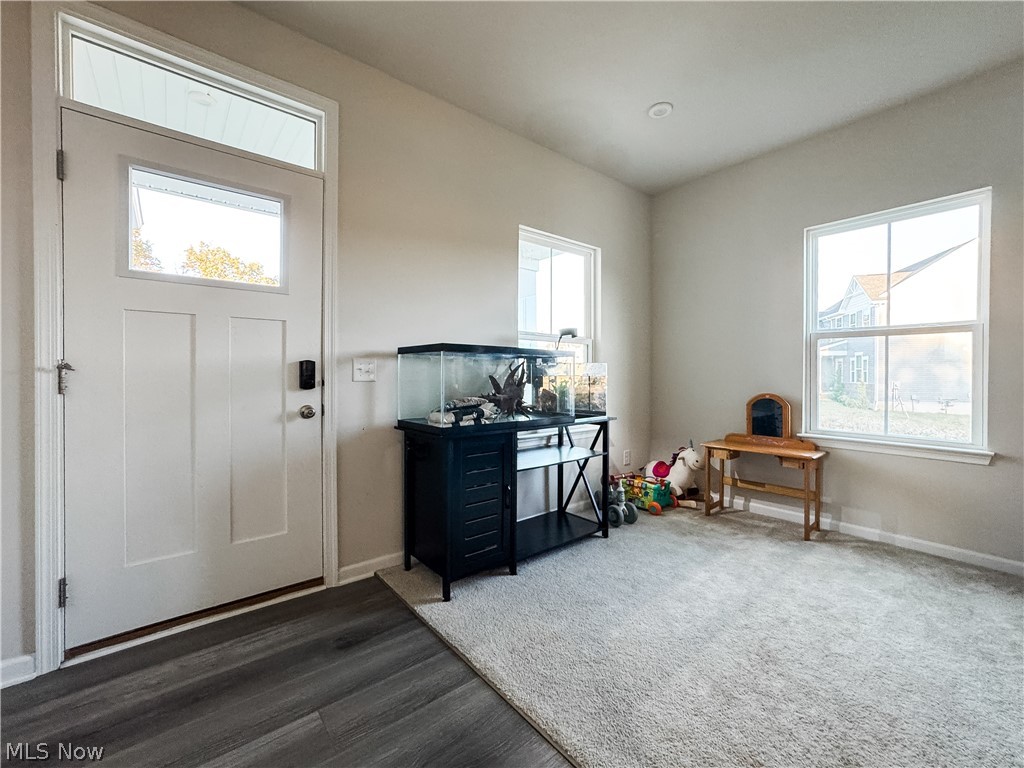 2092 Sugar Maple Drive Property Photo 3