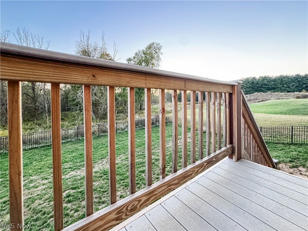 2092 Sugar Maple Drive Property Photo 44