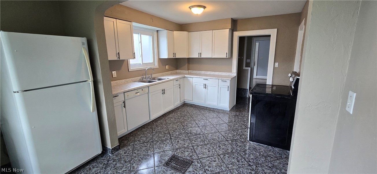 914 Dan Street Property Photo 7