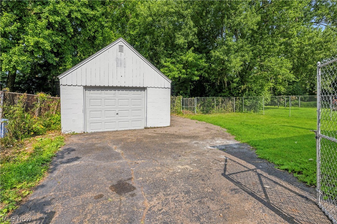 1146 Packard Drive Property Photo 32
