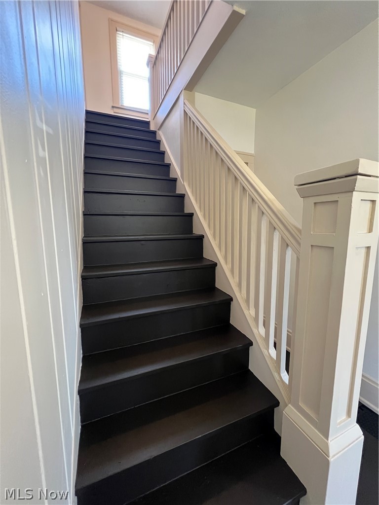 1129 Avon Street Property Photo 5