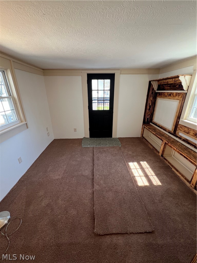 1129 Avon Street Property Photo 15