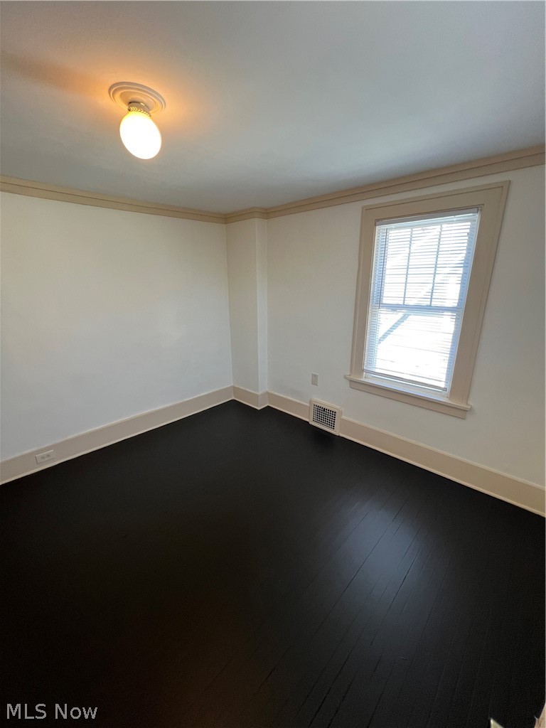 1129 Avon Street Property Photo 22