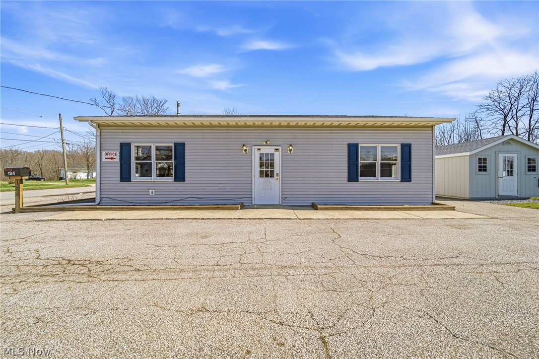 184 E Walnut Street Property Photo 12