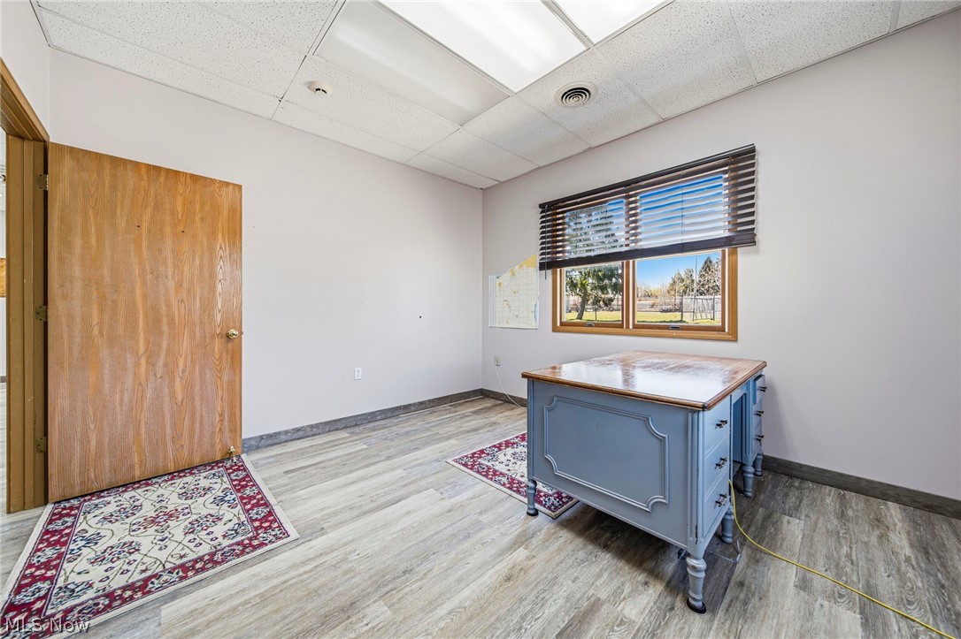 184 E Walnut Street Property Photo 17