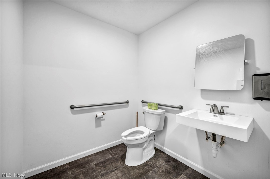 9431 Mentor Avenue Property Photo 27