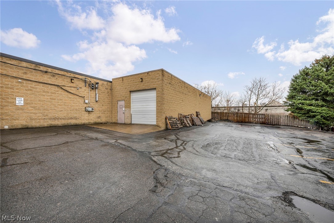 9431 Mentor Avenue Property Photo 36