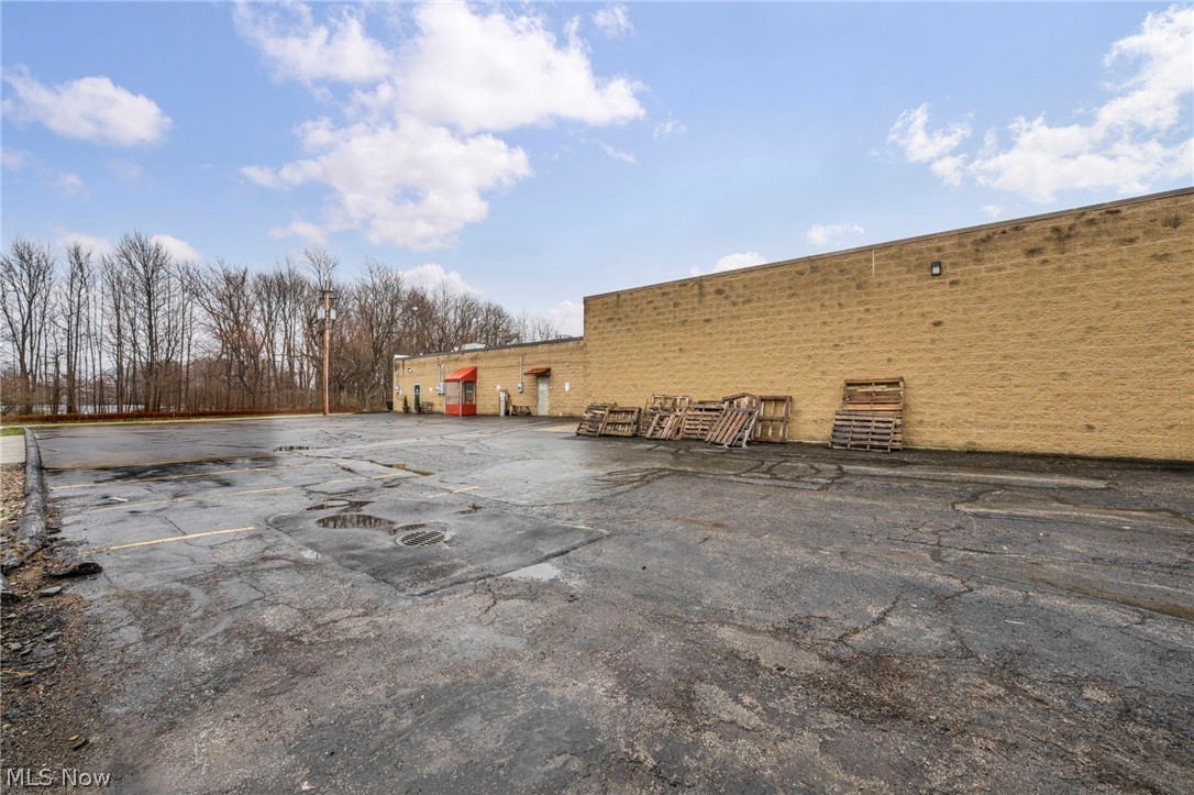 9431 Mentor Avenue Property Photo 38