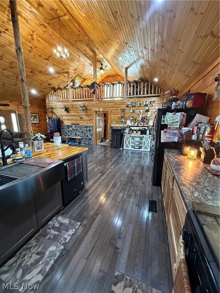 8902 N State Route 78 Property Photo 5