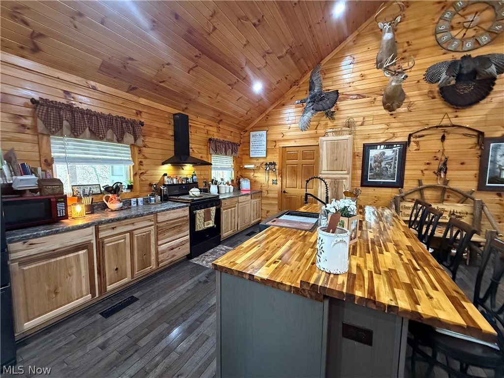 8902 N State Route 78 Property Photo 6