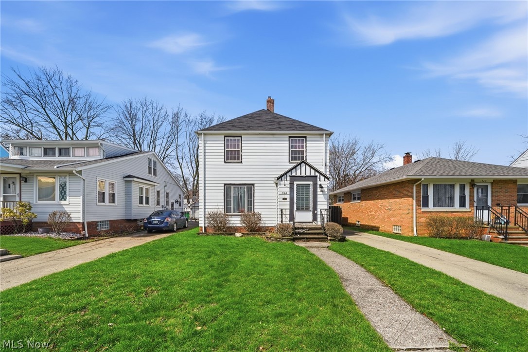 324 E 248th Street Property Photo 1