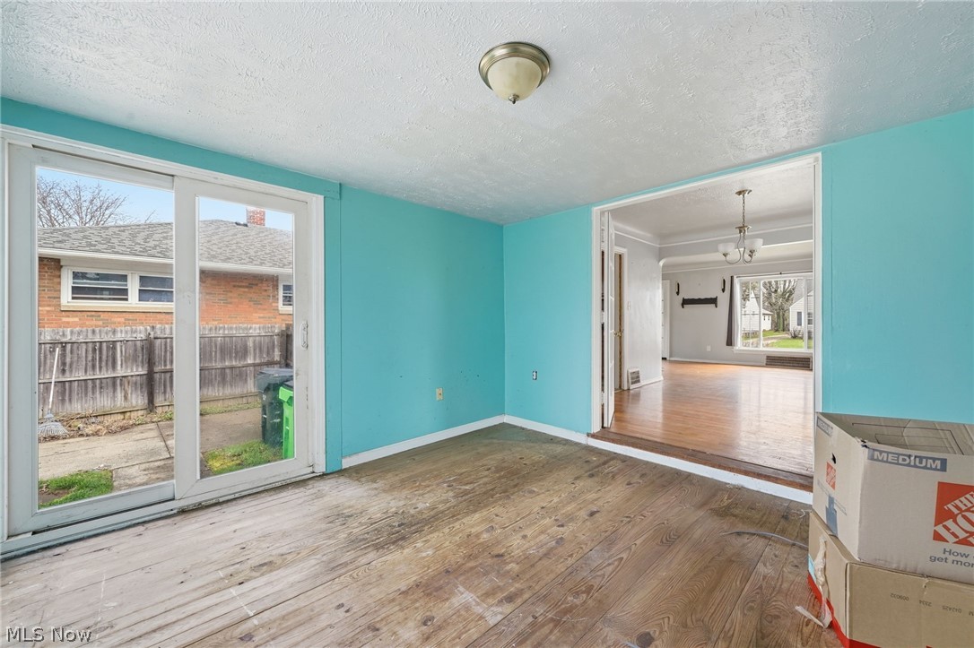 324 E 248th Street Property Photo 5