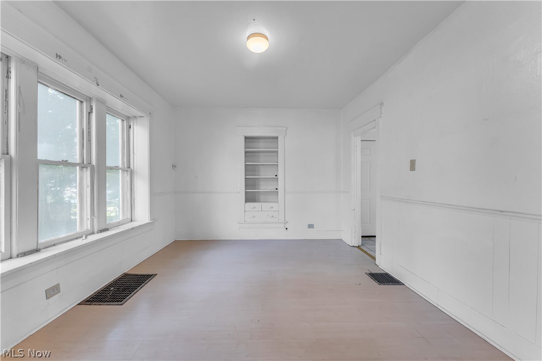 518 Sumner Street Property Photo 11