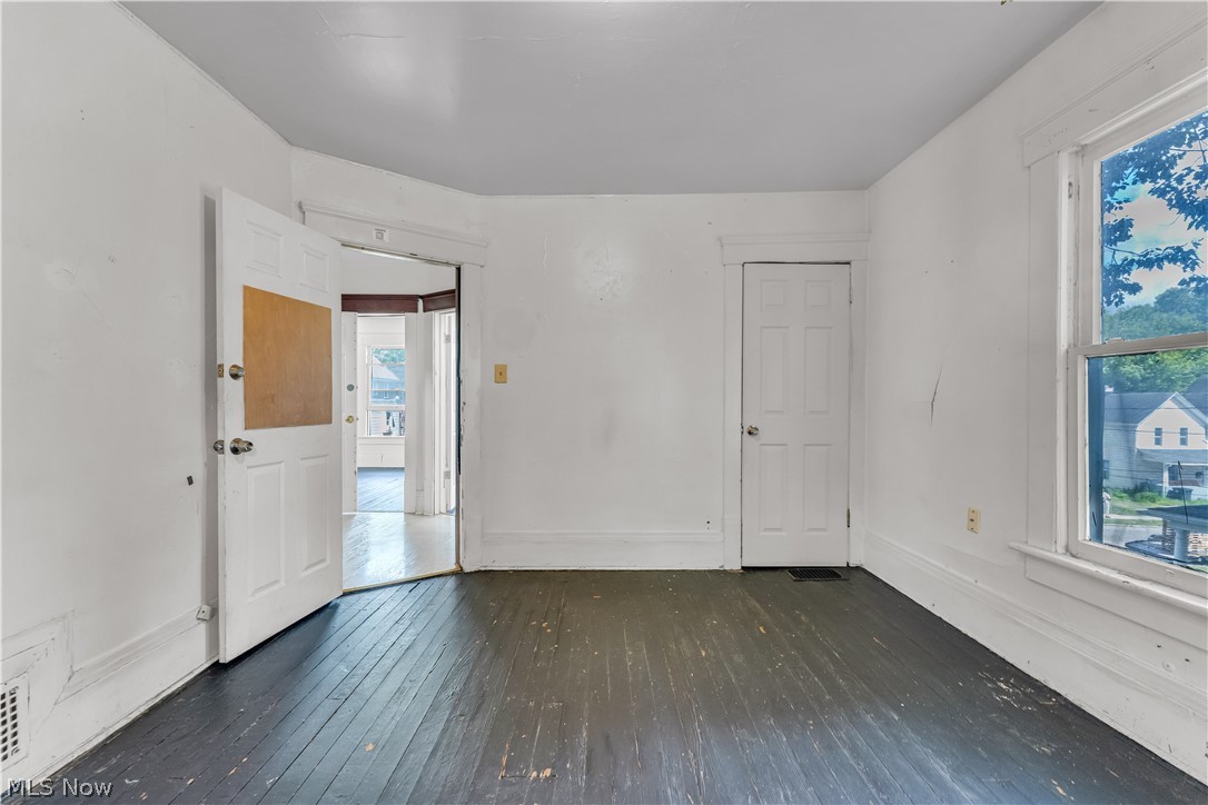 518 Sumner Street Property Photo 24