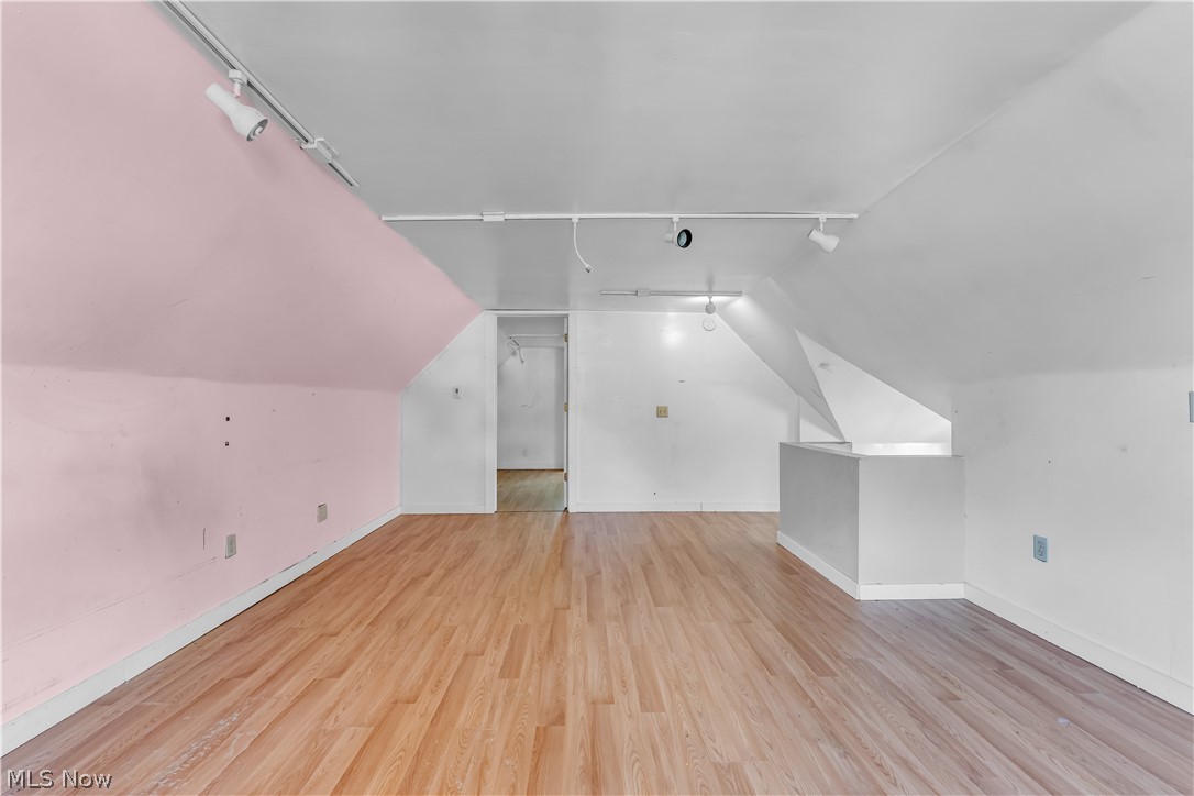 518 Sumner Street Property Photo 30