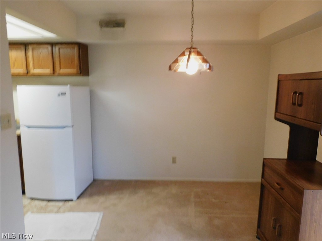 8027 Independence Drive Property Photo 6