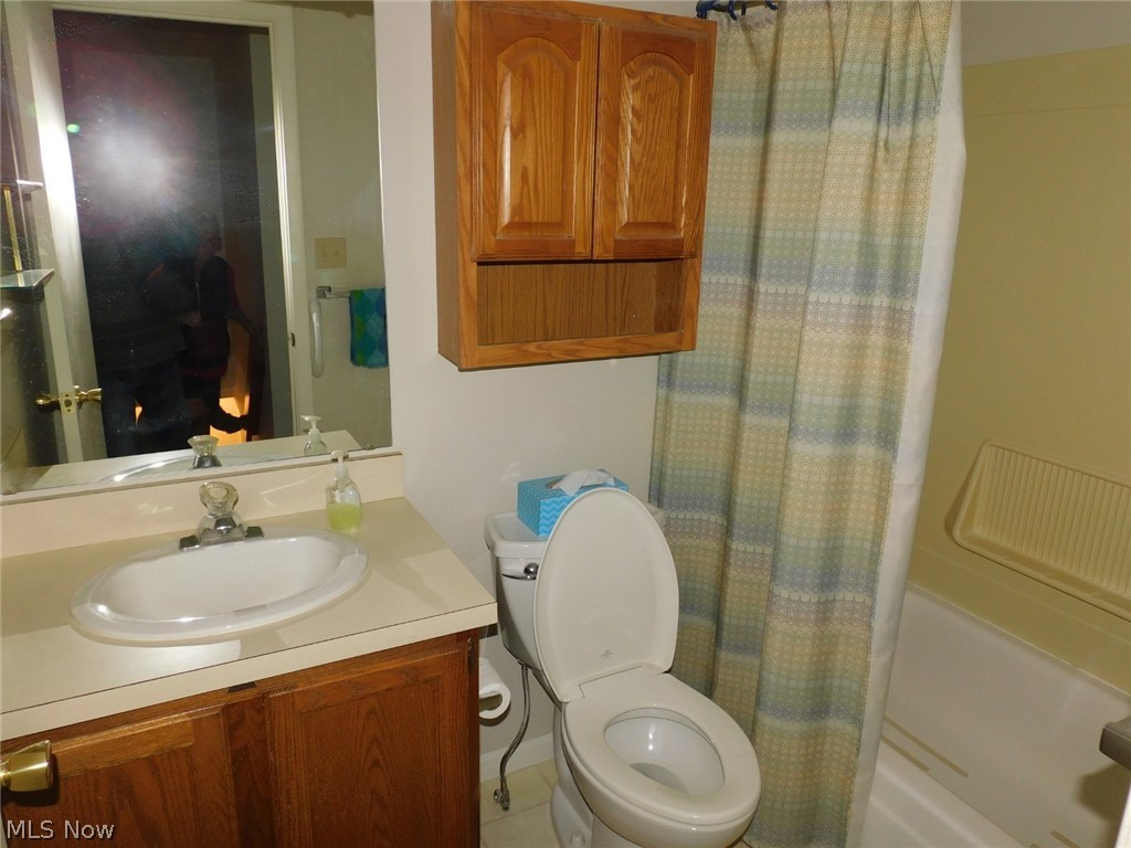 8027 Independence Drive Property Photo 8