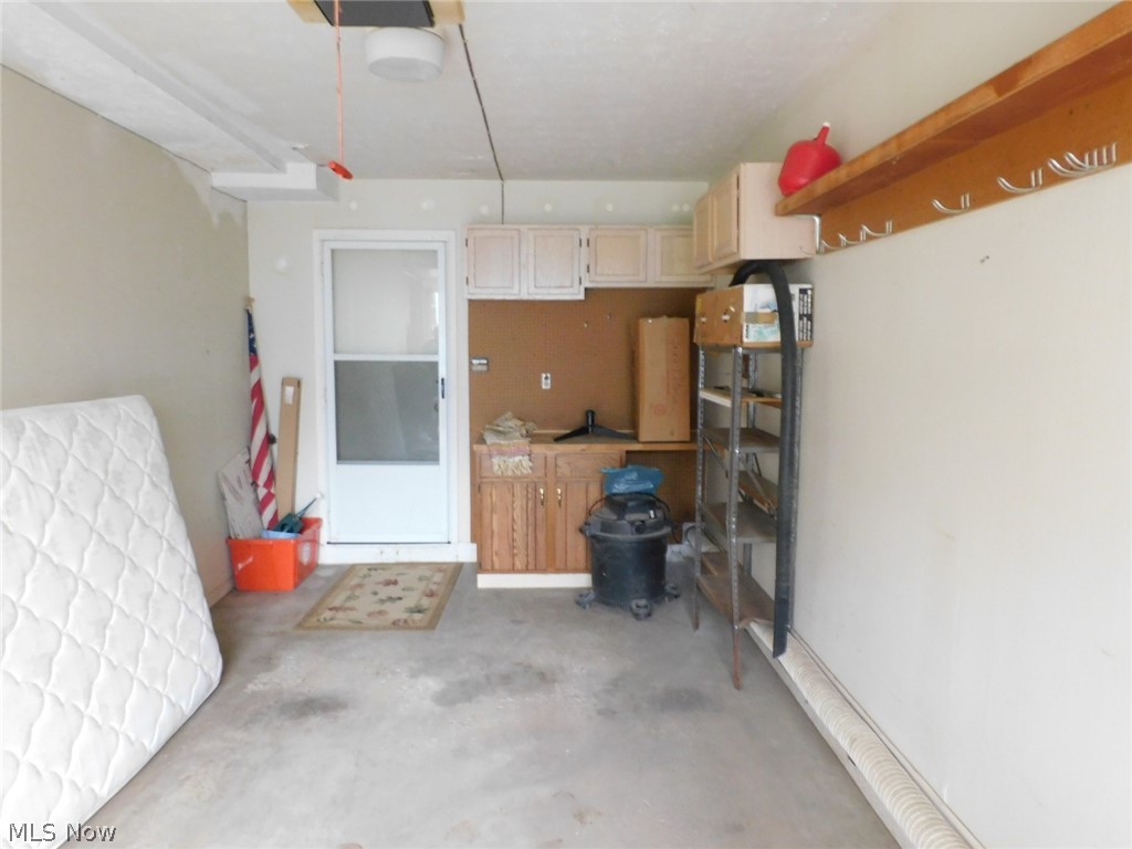 8027 Independence Drive Property Photo 11