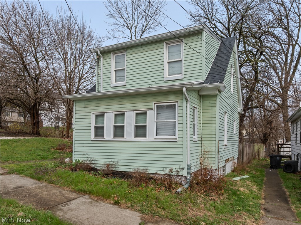 529 Bina Avenue Property Photo 2