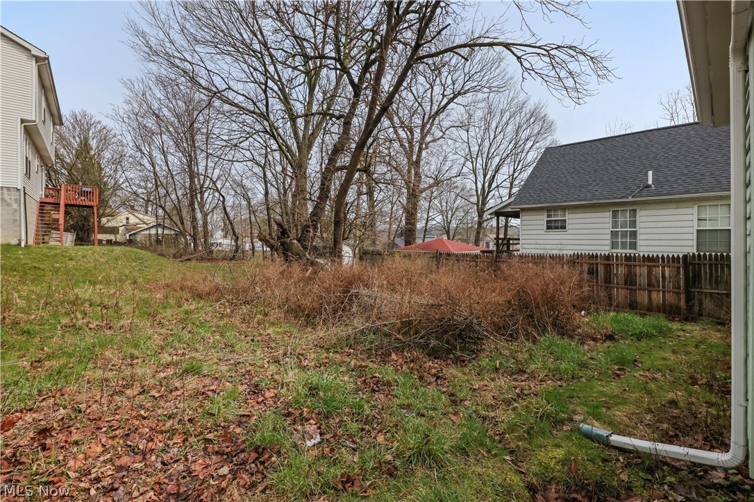 529 Bina Avenue Property Photo 32