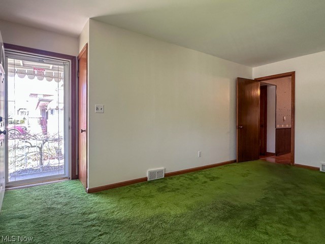 319 Summit Avenue Property Photo 4