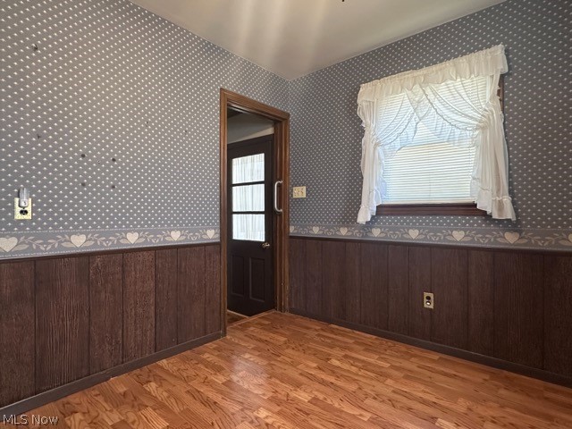 319 Summit Avenue Property Photo 9