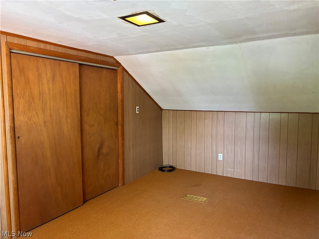 319 Summit Avenue Property Photo 22