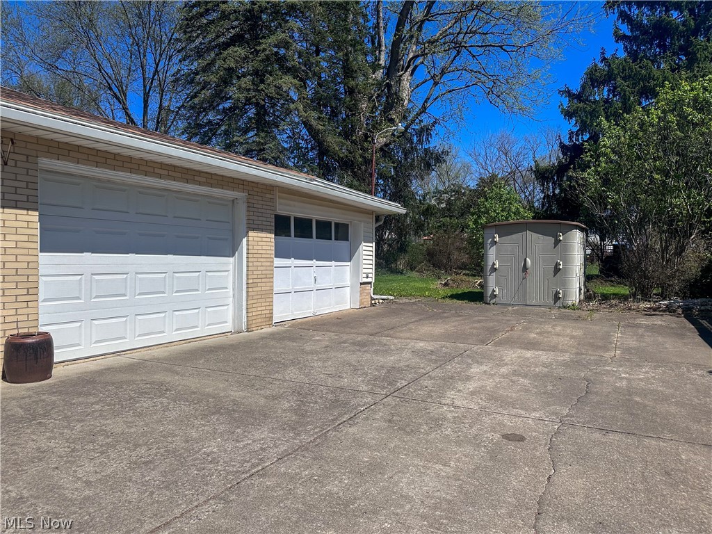 319 Summit Avenue Property Photo 25