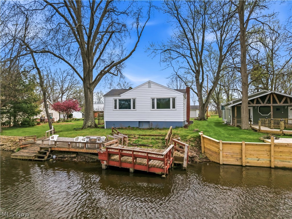 27268 Lakeside Drive Property Photo 1