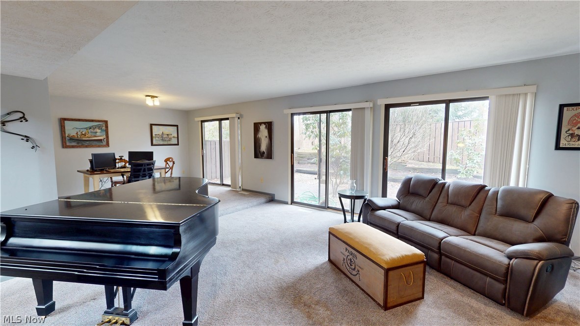 1939 Pine Drive Property Photo 5